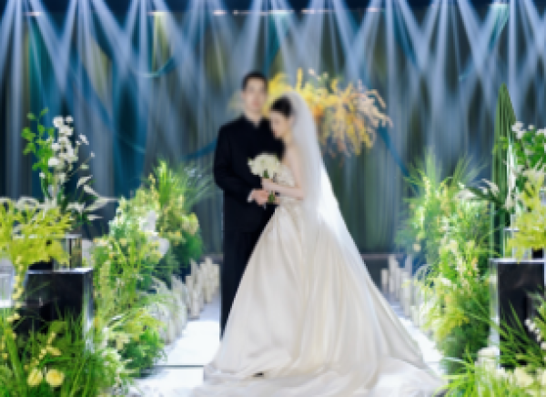 婚礼篇丨绿意布幔 定制专属浪漫婚典